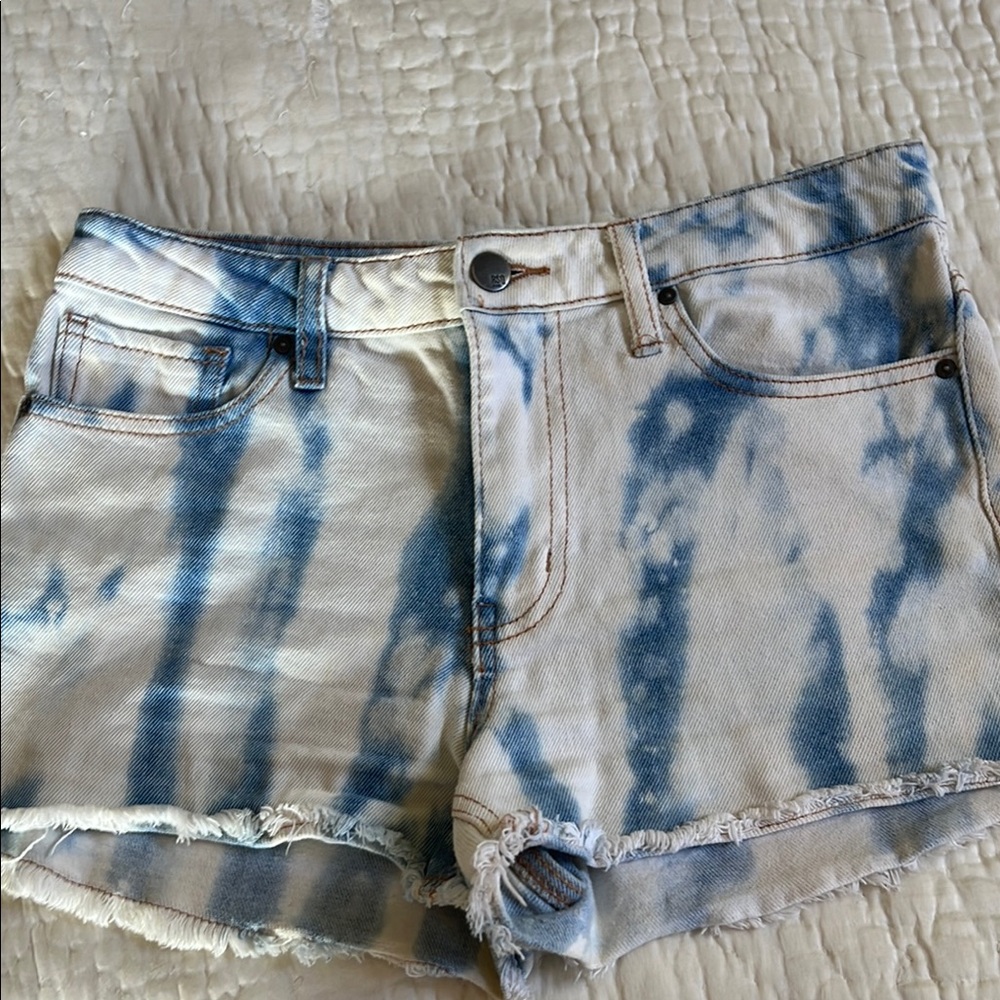 RSQ Blue and White Jean Shorts with Artistic Tie-Dye 26 beach festival picnic